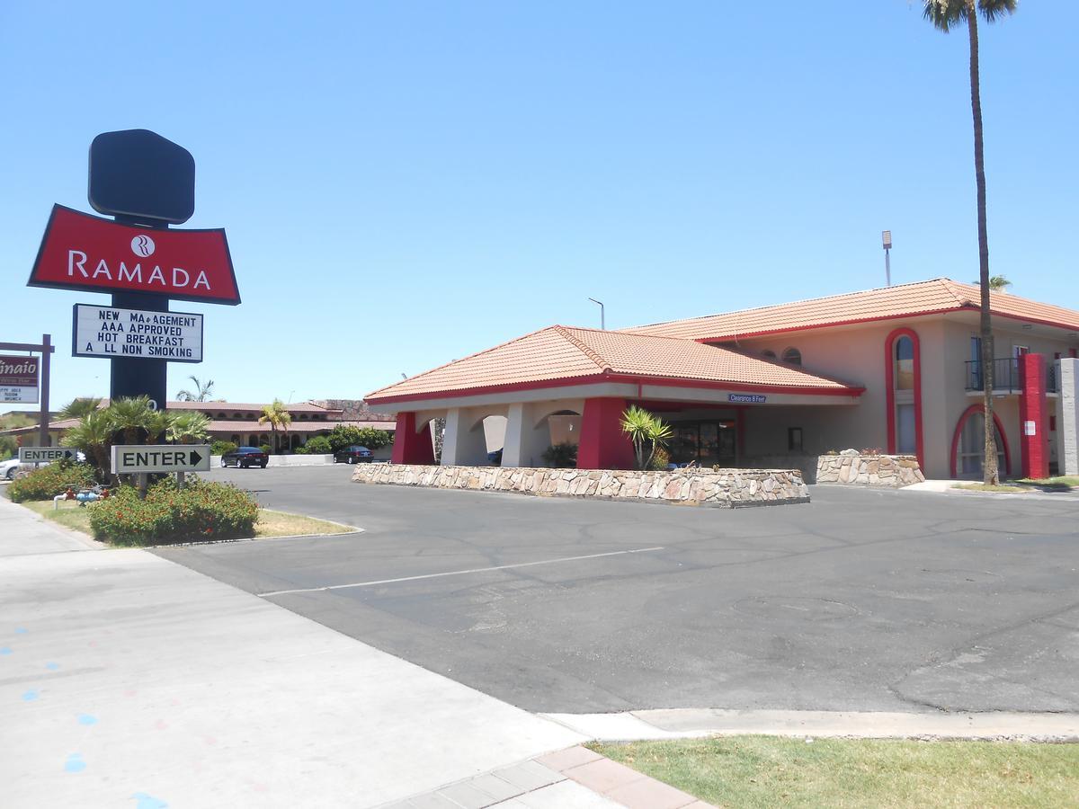 Ramada By Wyndham Mesa Downtown Hotel Exterior photo