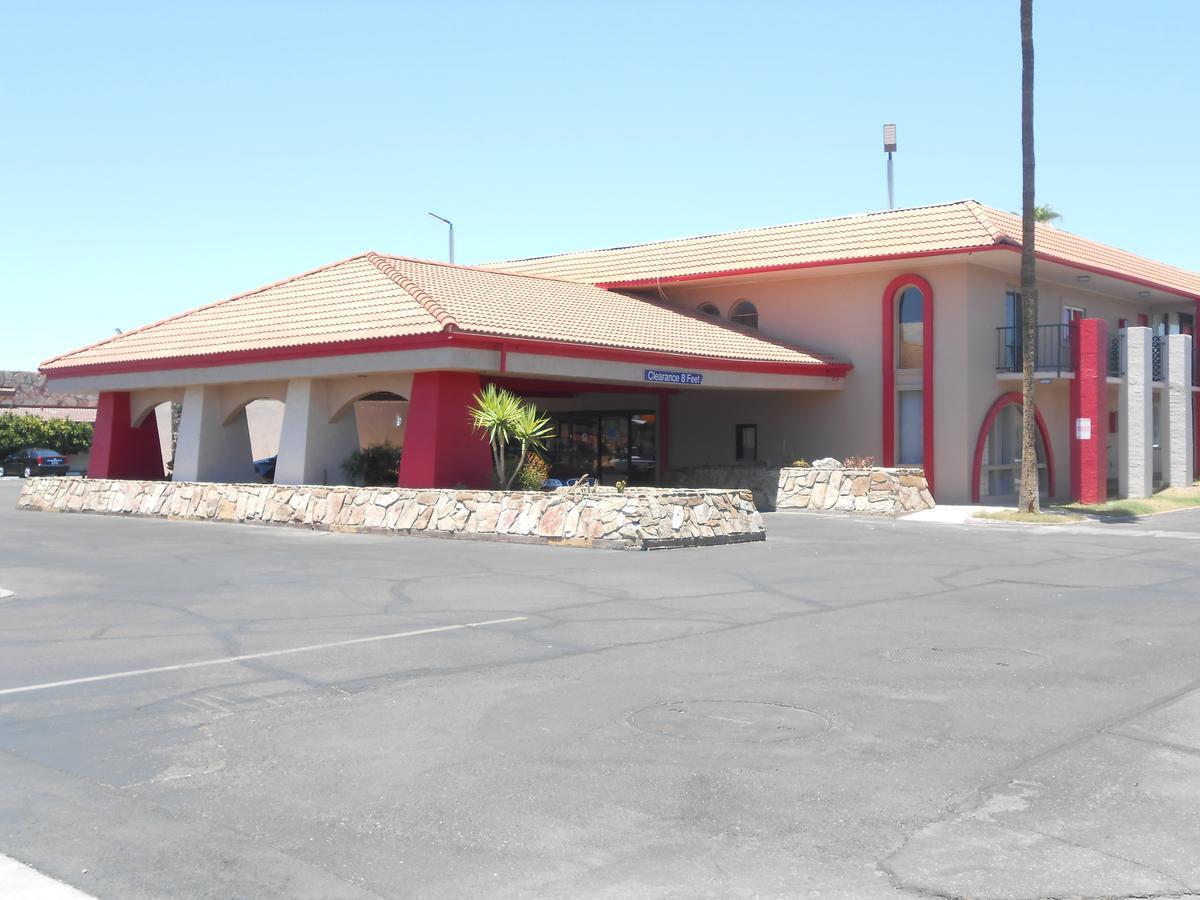 Ramada By Wyndham Mesa Downtown Hotel Exterior photo