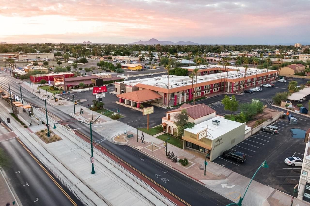 Ramada By Wyndham Mesa Downtown Hotel Exterior photo